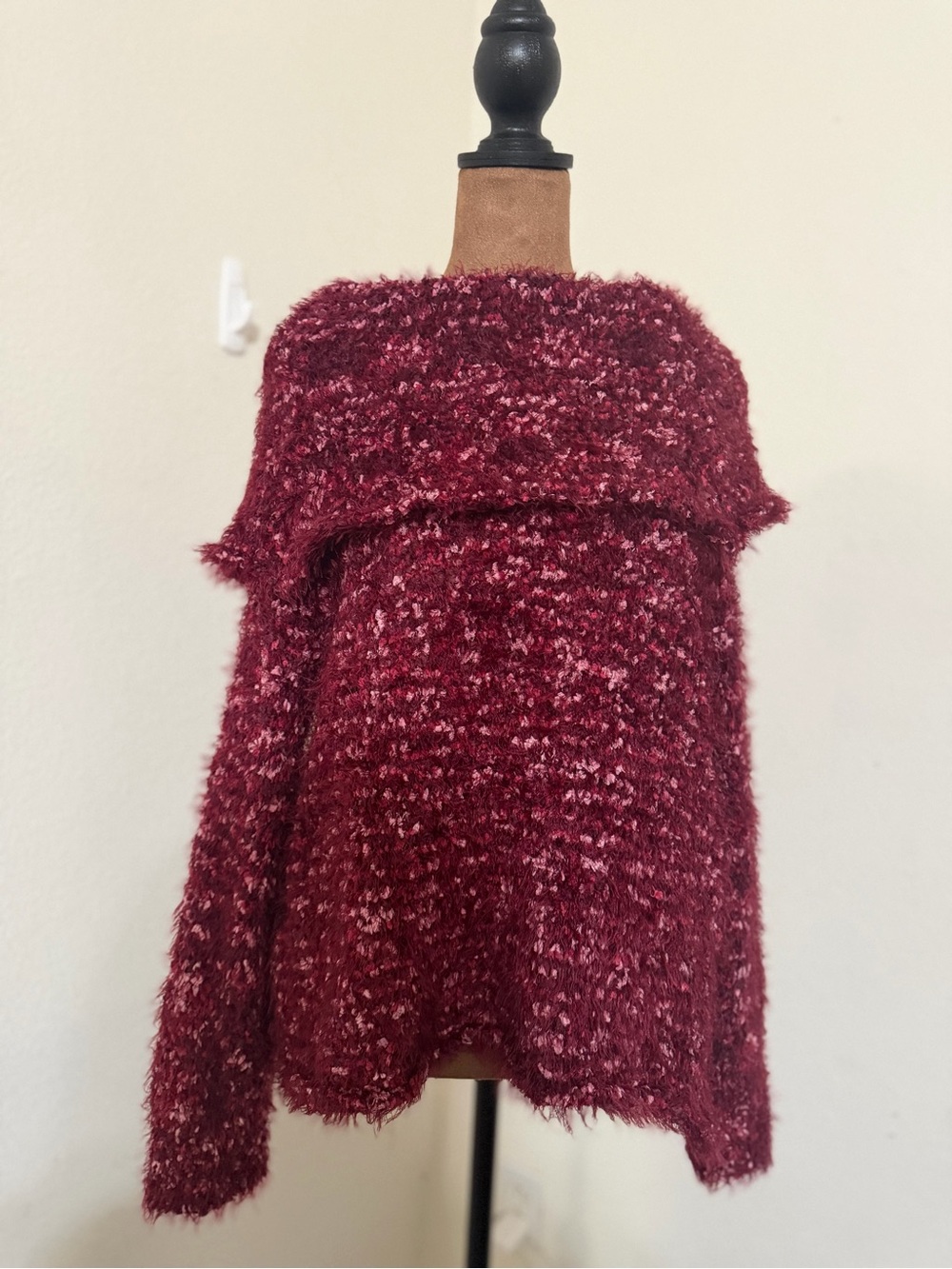 Knox Rose Burgundy Off-the-Shoulder Bouclé Sweater